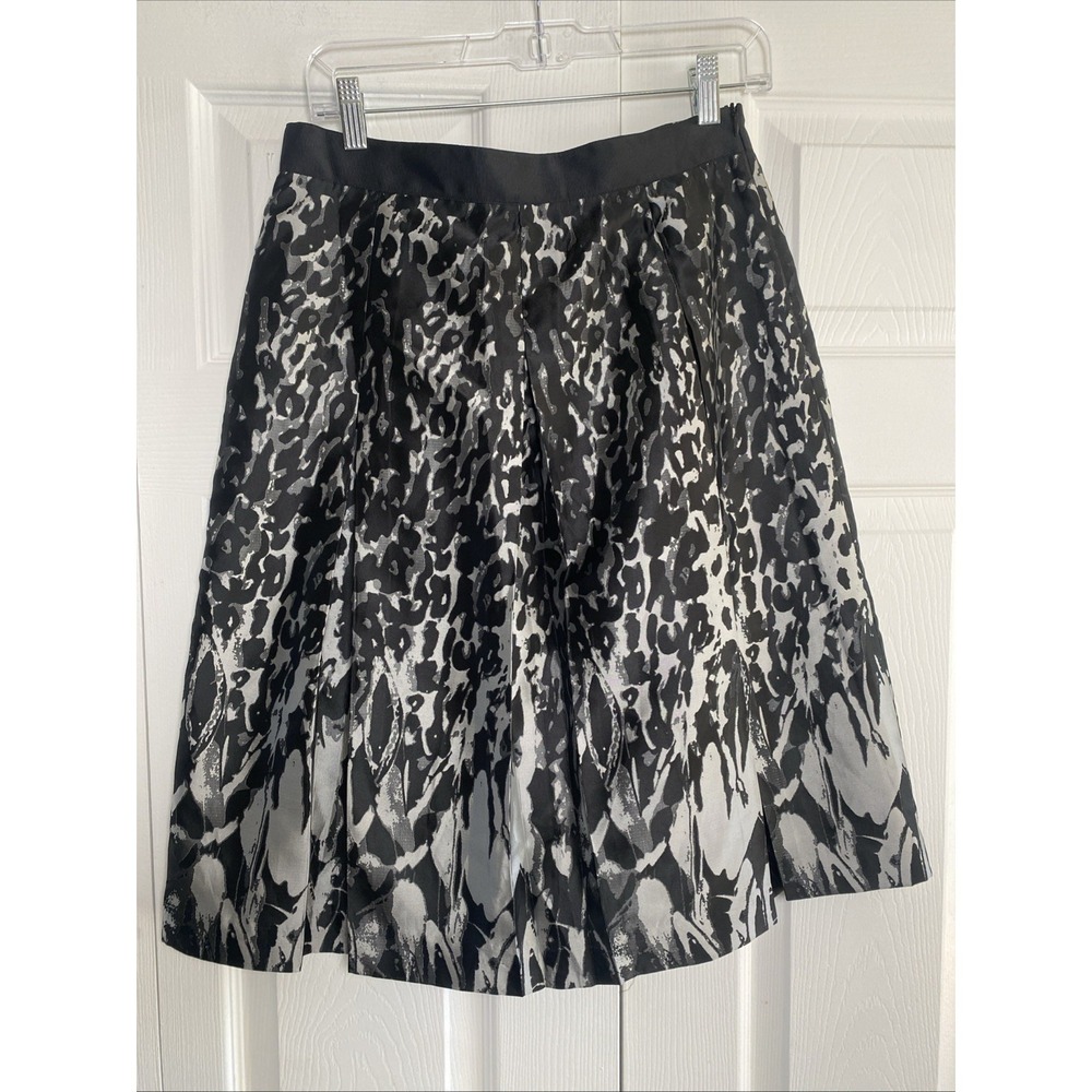 Mario Serrani Italy Abstract Animal Print Pleated Skirt Womens Size 4 Black Gray